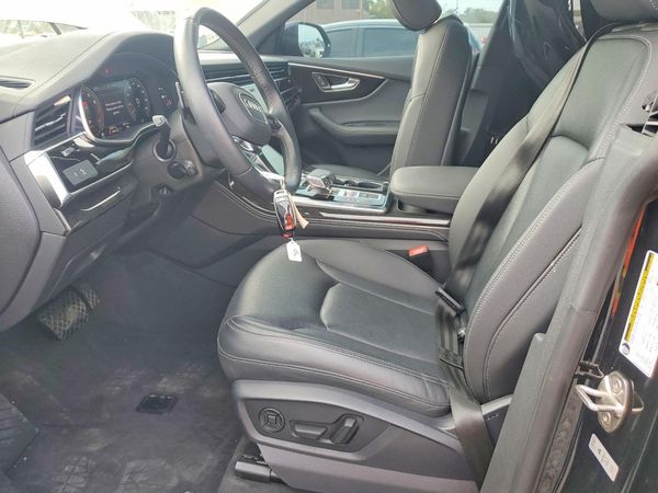 2023 AUDI SQ8