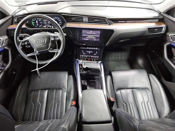 2019 AUDI E-TRON e-tron quattro Prestige