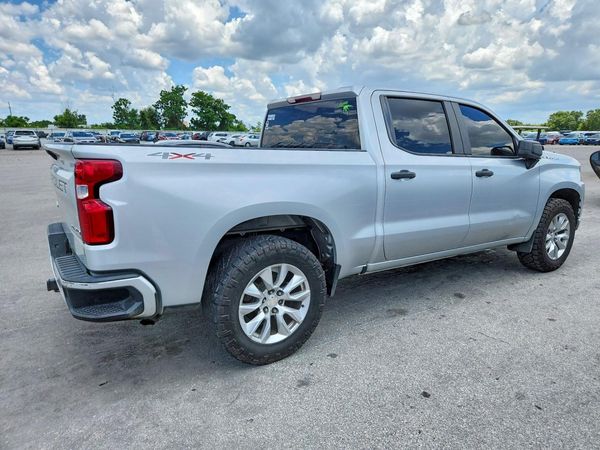 2020 CHEVROLET SILVERADO Custom