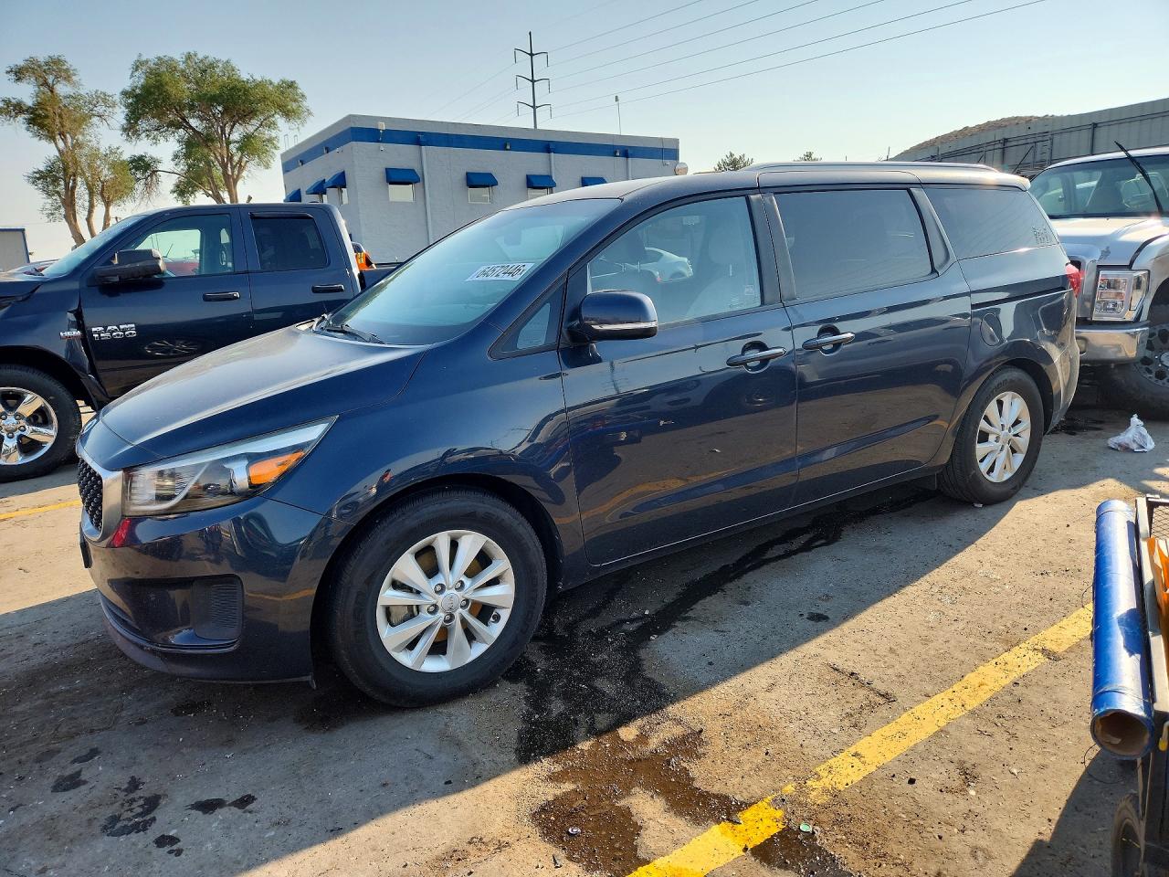 2016 KIA SEDONA LX - Middle-low