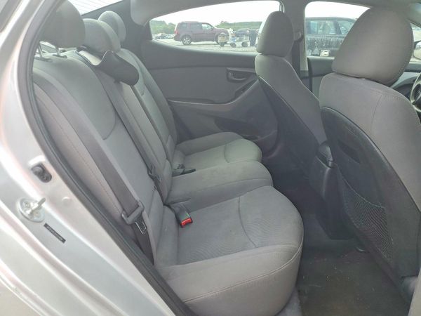 2014 HYUNDAI ELANTRA GLS(Middle)