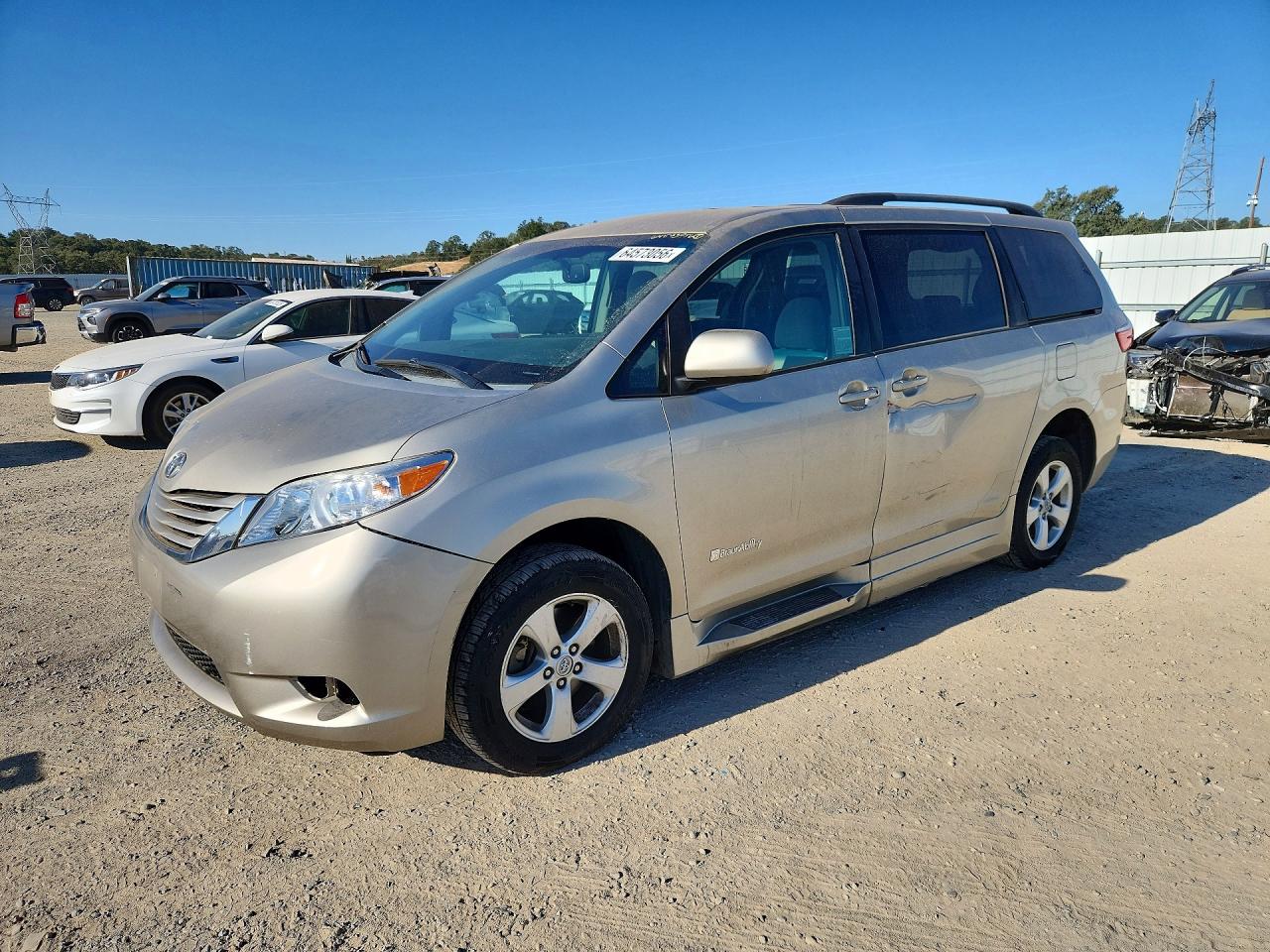 2015 TOYOTA SIENNA
