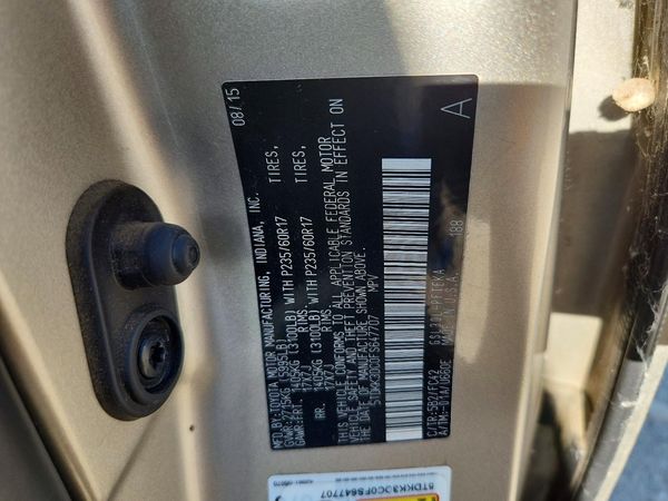 2015 TOYOTA SIENNA