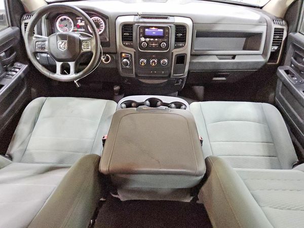 2017 RAM 1500 ST