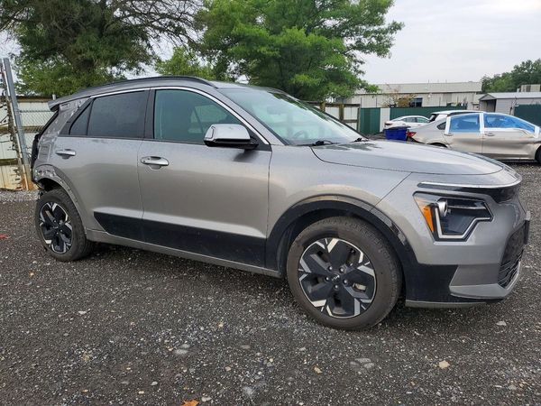 2024 KIA NIRO Wind