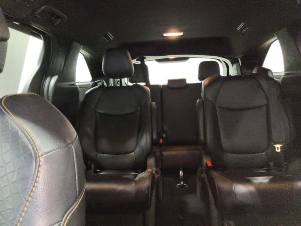 2025 TOYOTA SIENNA XSE
