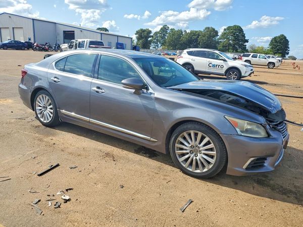 2013 LEXUS LS 460