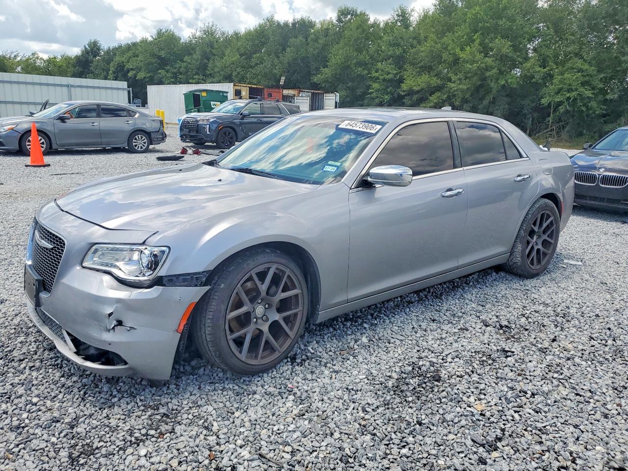 2016 CHRYSLER 300 300C — Front 3/4