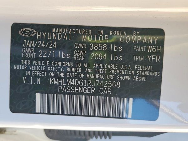 2024 HYUNDAI ELANTRA SEL