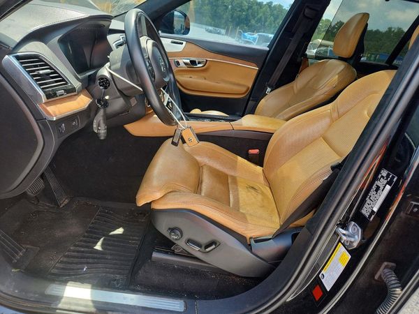 2019 VOLVO XC90 Inscription