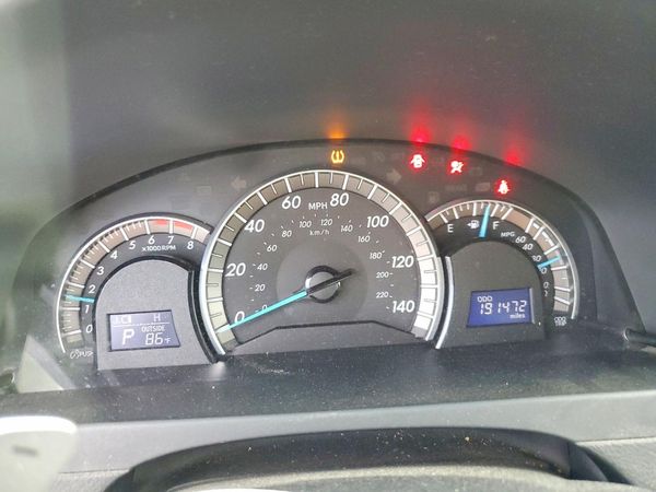 2012 TOYOTA CAMRY