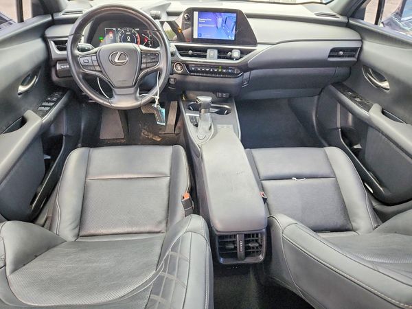 2023 LEXUS UX 250h Premium