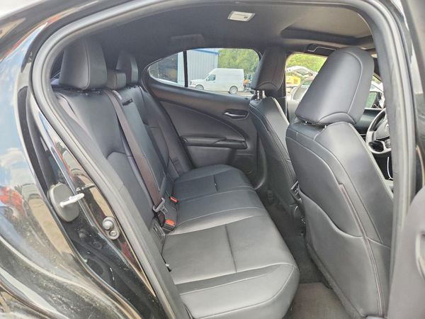 2023 LEXUS UX 250h Premium