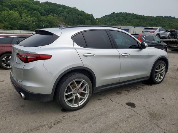 2018 ALFA ROMEO STELVIO