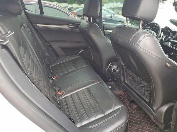 2018 ALFA ROMEO STELVIO