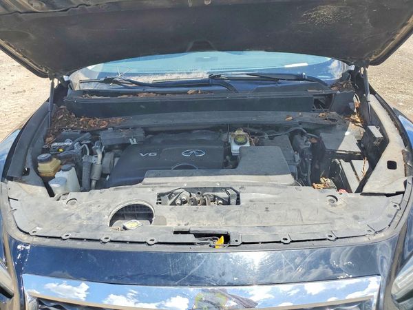 2018 INFINITI QX60 — Engine bay