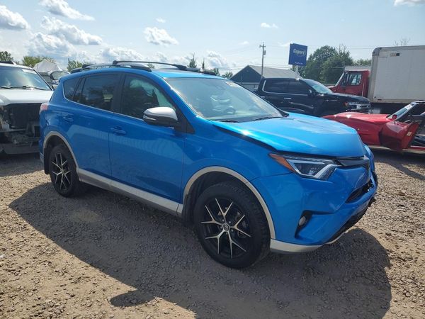 2018 TOYOTA RAV4 SE
