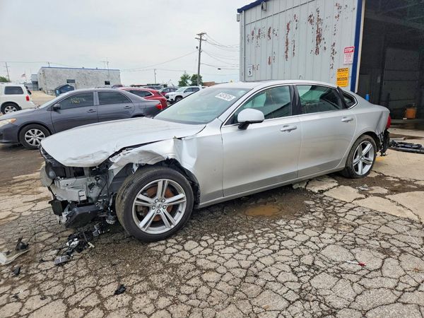 2018 VOLVO S90
