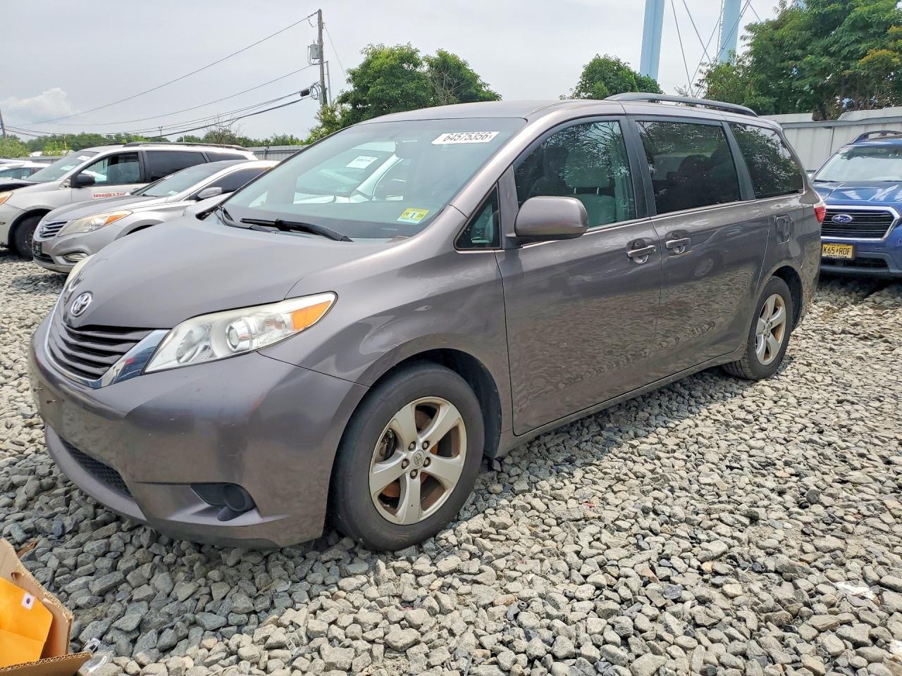 2015 TOYOTA SIENNA