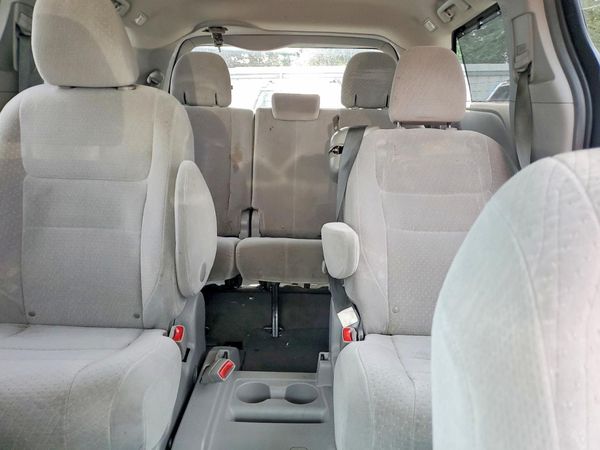 2015 TOYOTA SIENNA