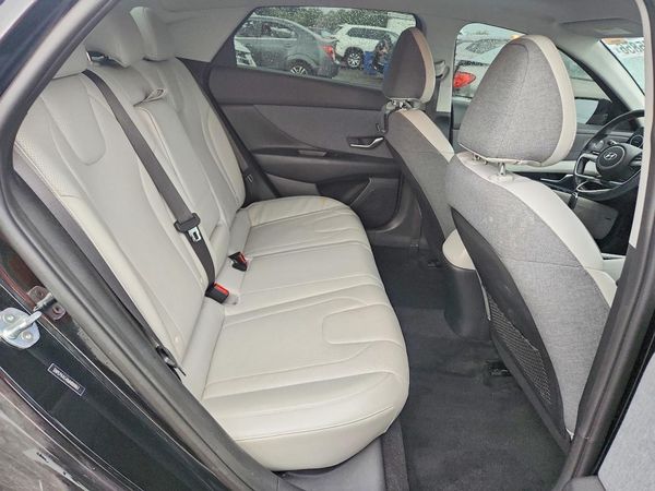 2021 HYUNDAI ELANTRA Limited