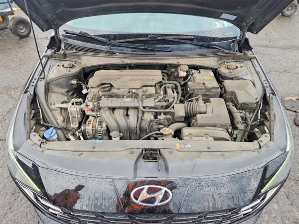 2021 HYUNDAI ELANTRA Limited