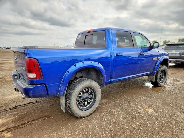 2015 RAM 1500 Sport