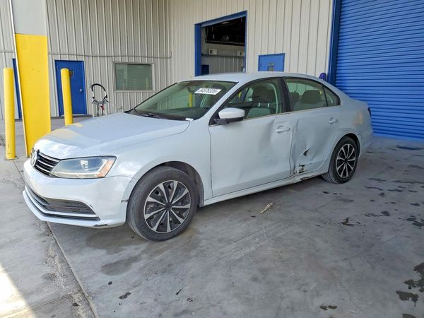 2017 VOLKSWAGEN JETTA