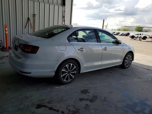 2017 VOLKSWAGEN JETTA