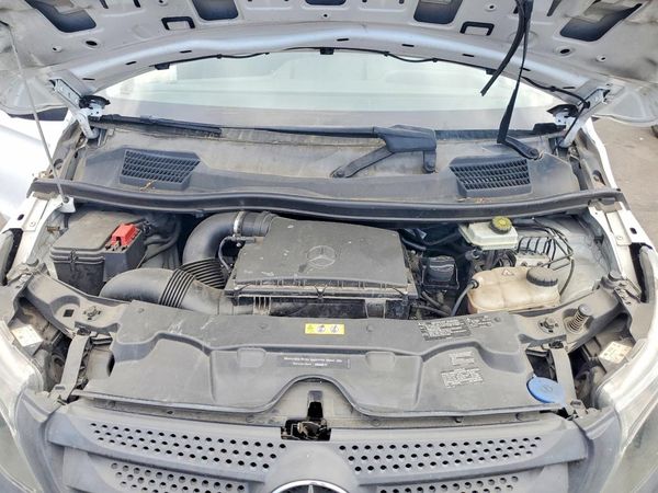 2017 MERCEDES-BENZ METRIS