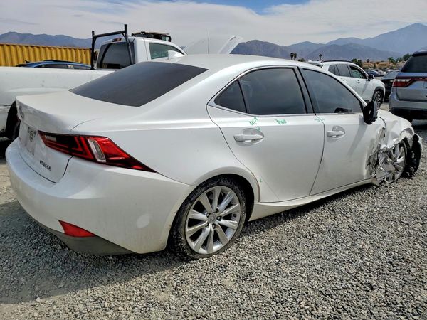 2016 LEXUS IS