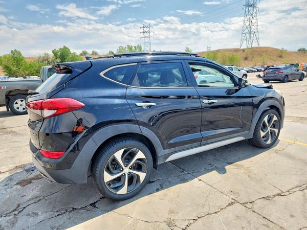 2017 HYUNDAI TUCSON