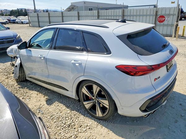2025 AUDI SQ5