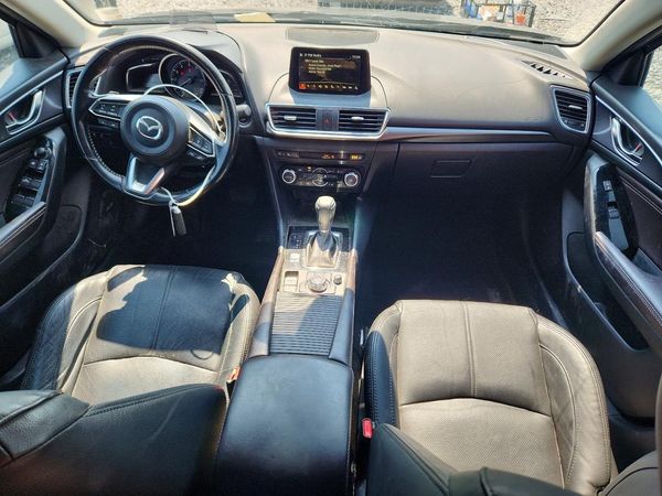 2017 MAZDA 3