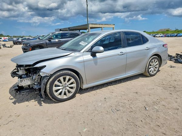 2018 TOYOTA CAMRY L/LE/SE/XLE