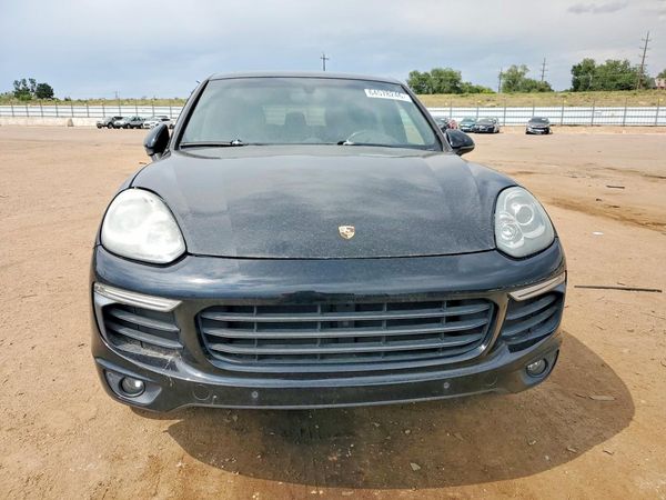 2016 PORSCHE CAYENNE