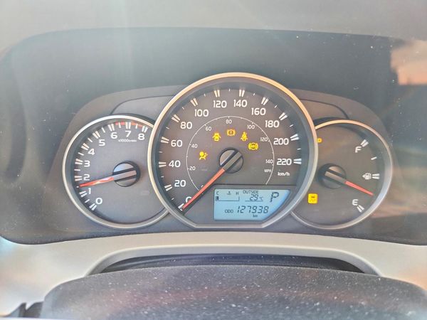 2016 TOYOTA RAV4 LE (X Grade)