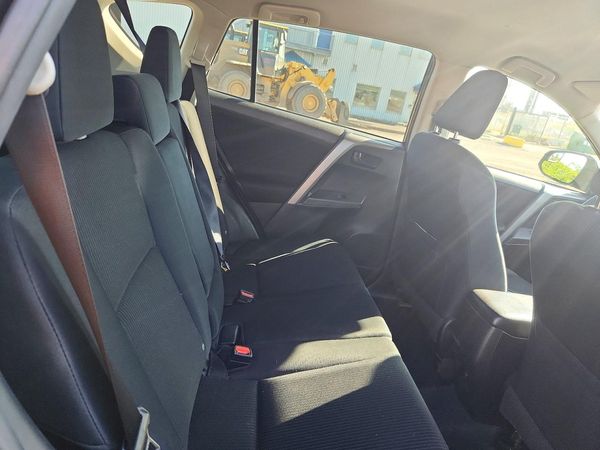 2016 TOYOTA RAV4 LE (X Grade)