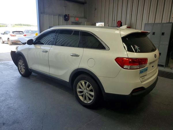 2016 KIA SORENTO L / LX