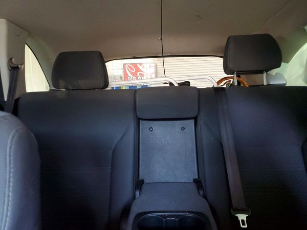 2016 KIA SORENTO L / LX