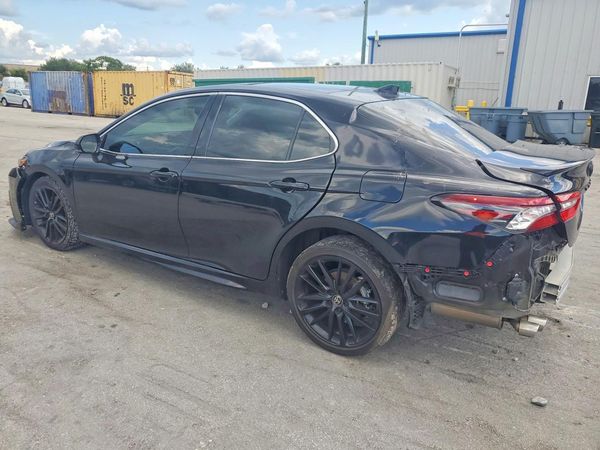 2024 TOYOTA CAMRY