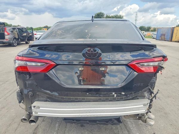 2024 TOYOTA CAMRY