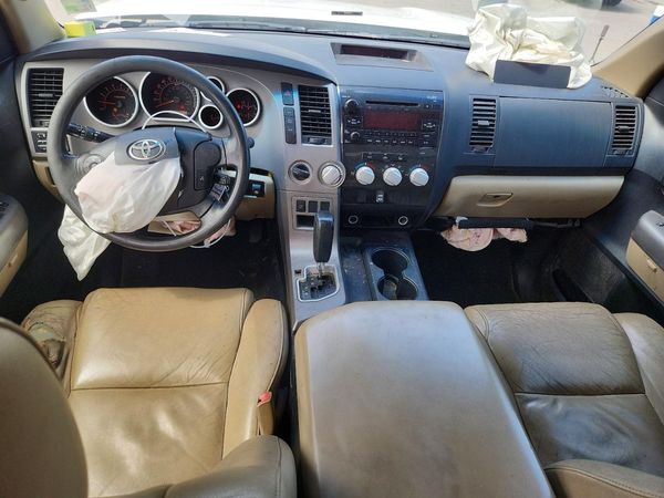 2012 TOYOTA TUNDRA SR5 — CKPT