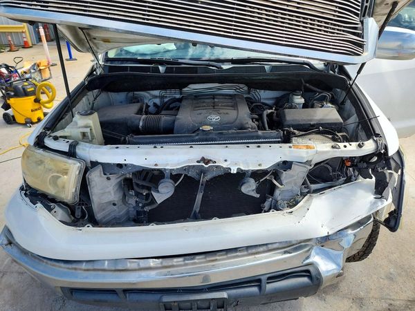 2012 TOYOTA TUNDRA SR5 — Engine bay