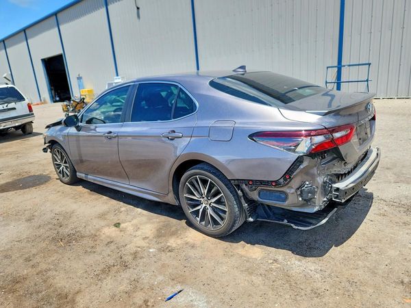 2024 TOYOTA CAMRY