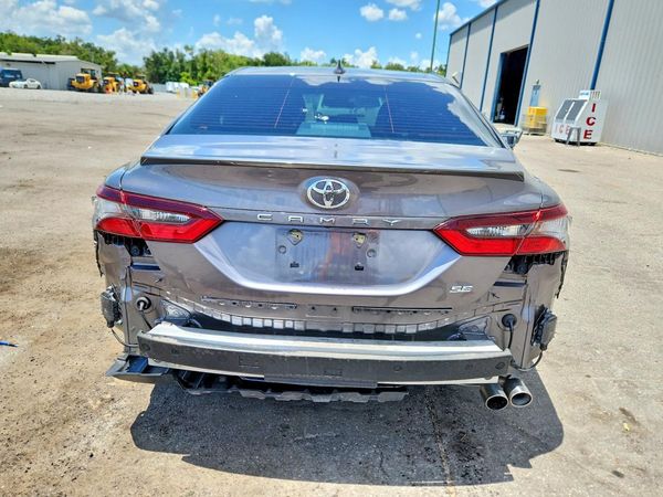 2024 TOYOTA CAMRY