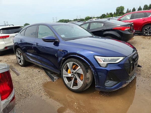 2022 AUDI E-TRON quattro Prestige