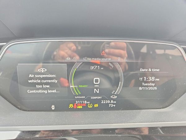 2022 AUDI E-TRON quattro Prestige