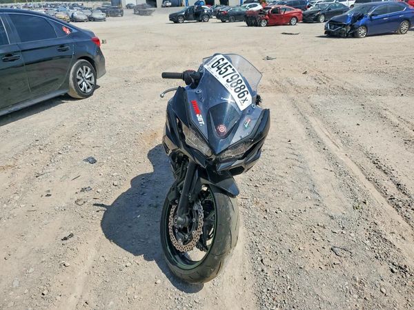 2025 KAWASAKI EX650 R