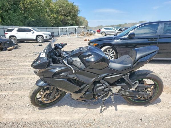 2025 KAWASAKI EX650 R